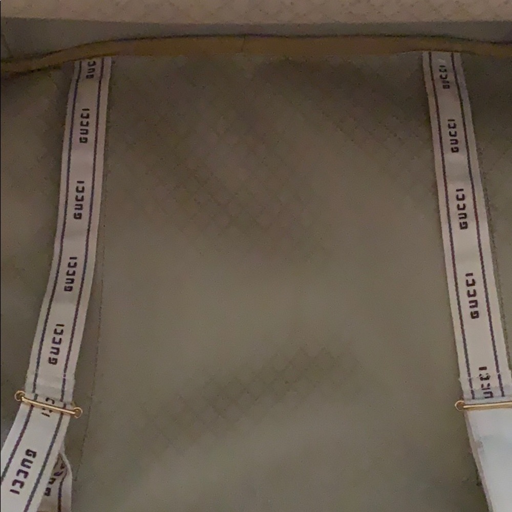 Vintage Gucci Suitcase.  Gold plated hardware. - Picture 11 of 16